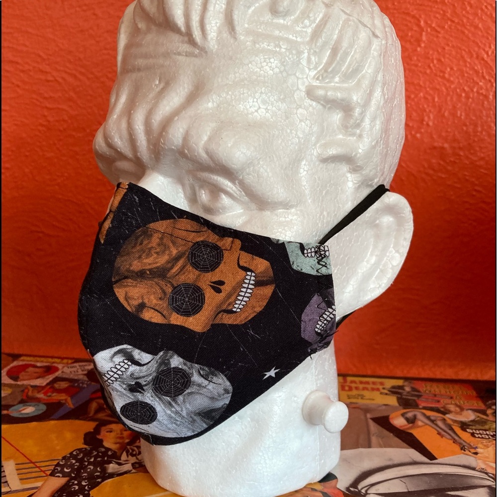 🎃Halloween Mask w/nose wire adjustable ear loops